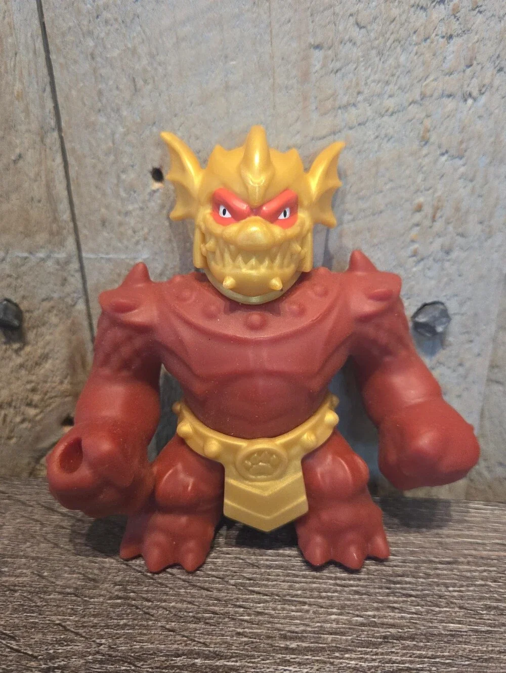 Heroes of Goo Jit Zu Stretch Strikers Hero Pack, Stretchy Action Figure Blazagon